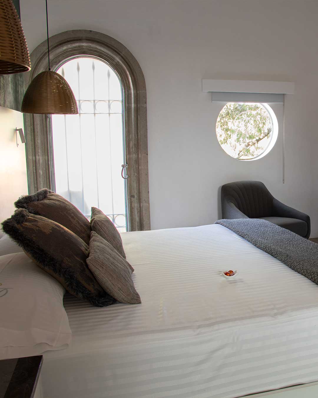 Hotel de cantera y plata